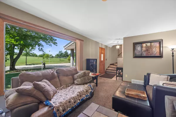 Oak Creek, WI 53154,6776 S Highfield Dr