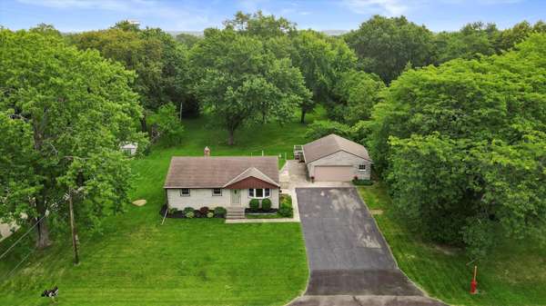 8874 S 81st St, Franklin, WI 53132