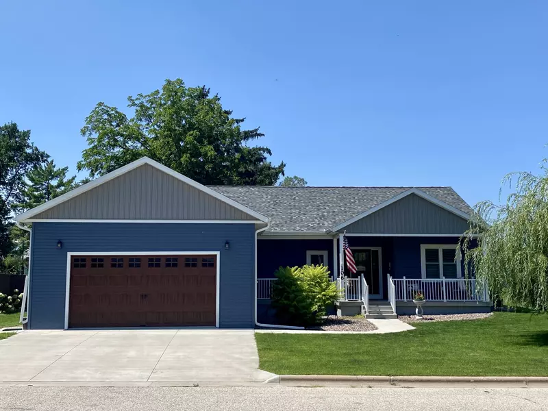 106 Sand Lake Ct, Stoddard, WI 54658