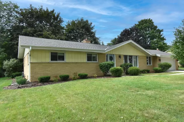 Brown Deer, WI 53223,6323 W Pierner Pl