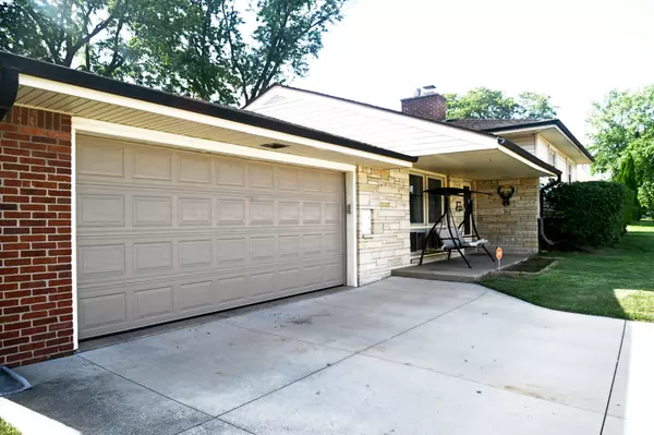 Wauwatosa, WI 53226,2411 N 113 St