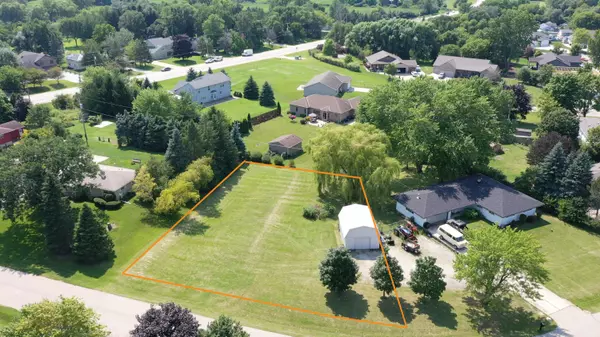 1224 Lancelot Ln, Mount Pleasant, WI 53406