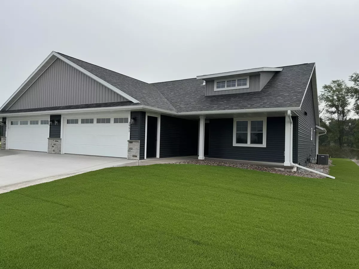 Holmen, WI 54636,2951 Red Clover St