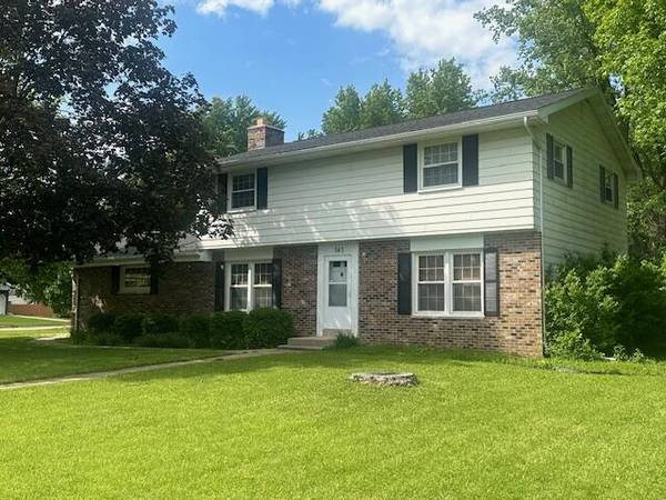 343 Ruth Dr, Jefferson, WI 53549