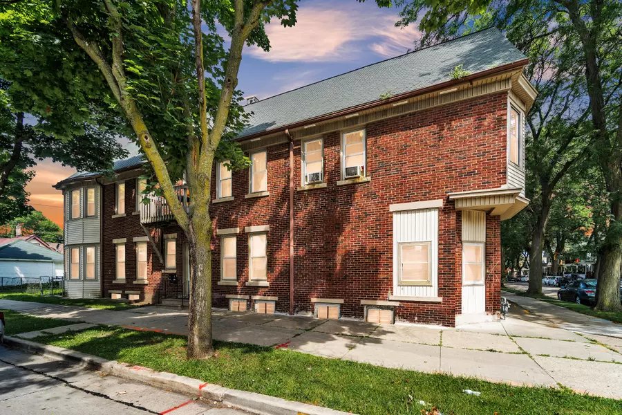 2079 S 31st St, Milwaukee, WI 53215