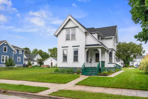 822 Leland Ave, Sheboygan, WI 53081