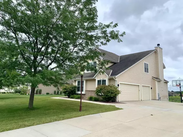 Muskego, WI 53150,S97W13927 Stonebridge Way