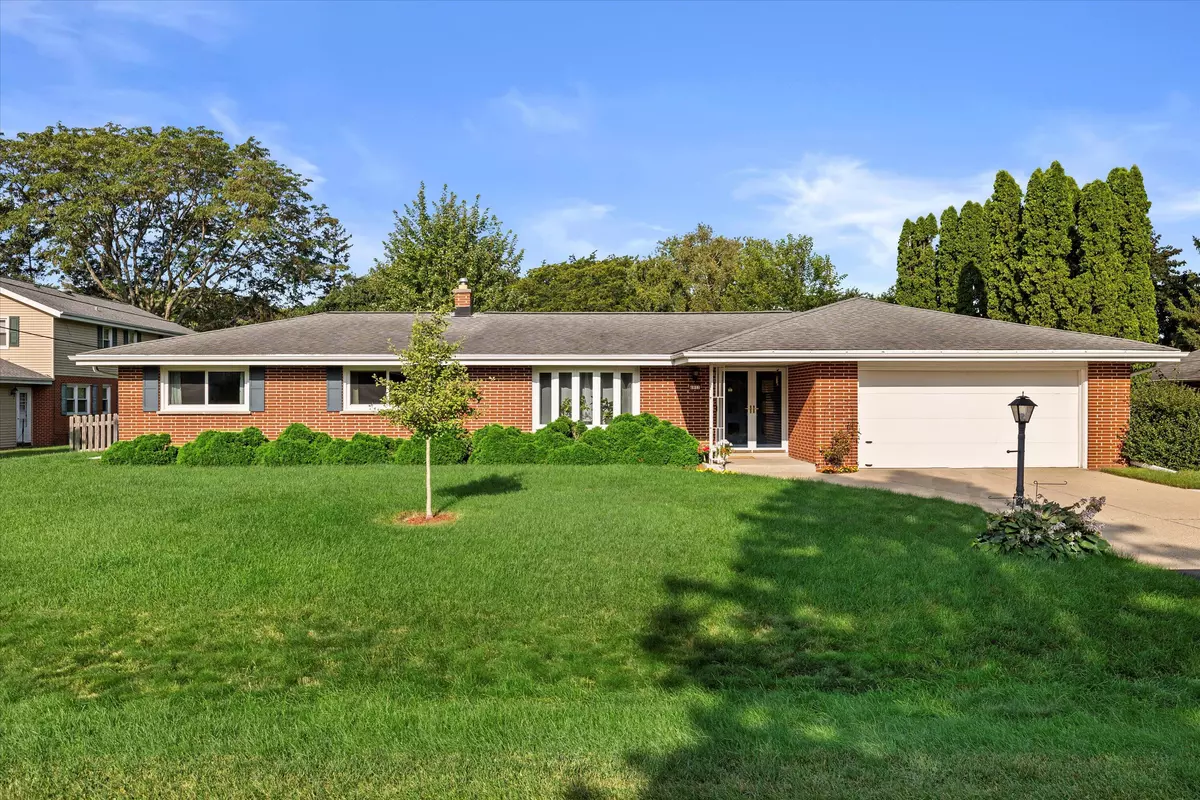 Glendale, WI 53209,6911 N Neil Pl