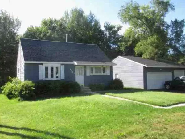 9620 274th Ave, Salem Lakes, WI 53179