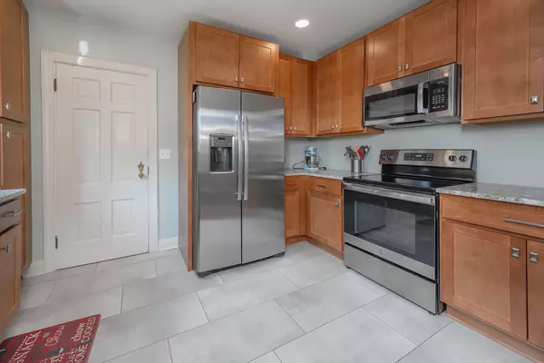 Wauwatosa, WI 53213,6405 W Lloyd St Unit 6407