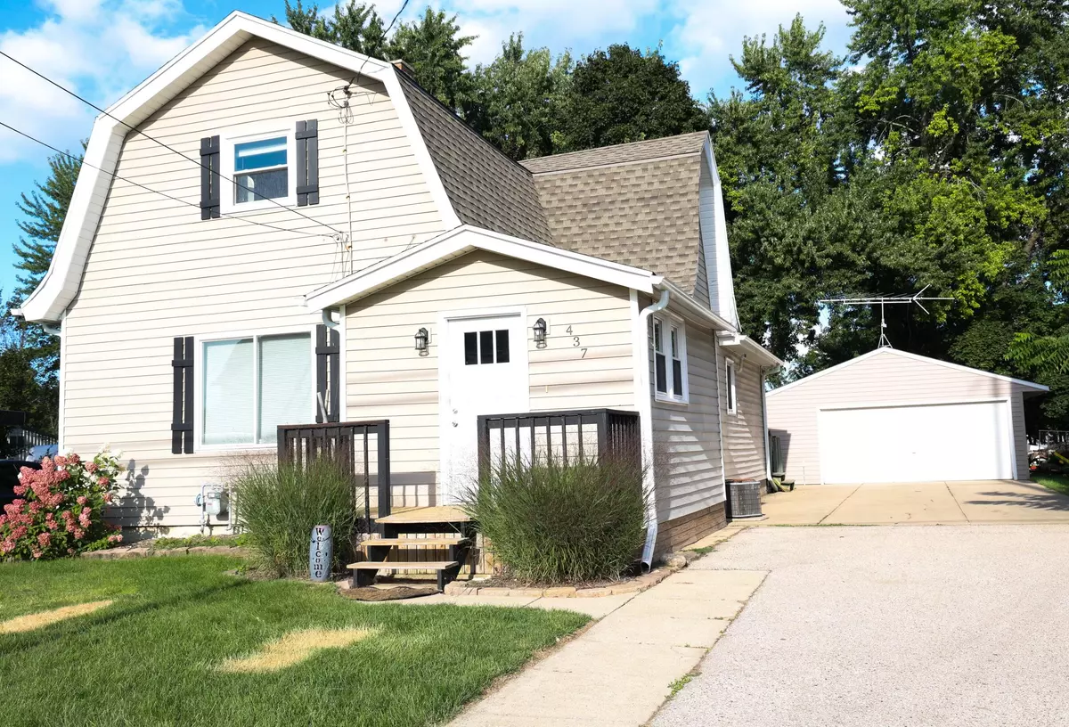 Neosho, WI 53059,437 S Schuyler St