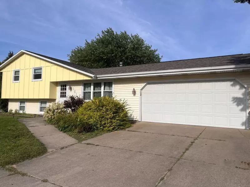 1514 S Schaefer St, Appleton, WI 54915