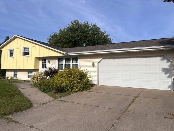 1514 S Schaefer St,  Appleton,  WI 54915