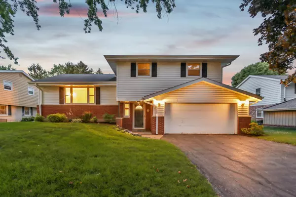 Wauwatosa, WI 53222,2924 N 122nd St