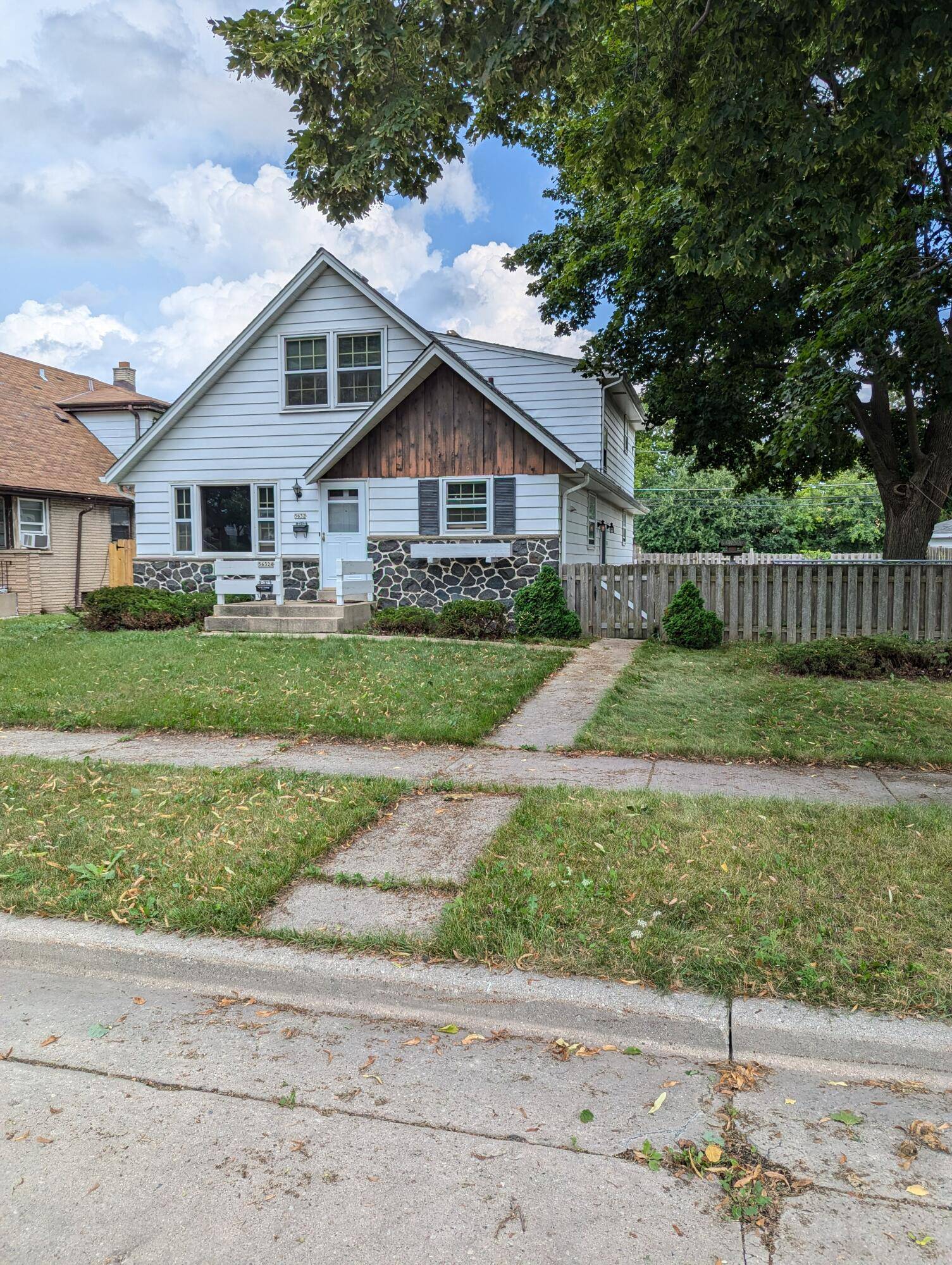 5632 N 97th St Unit A, Milwaukee, WI 53225