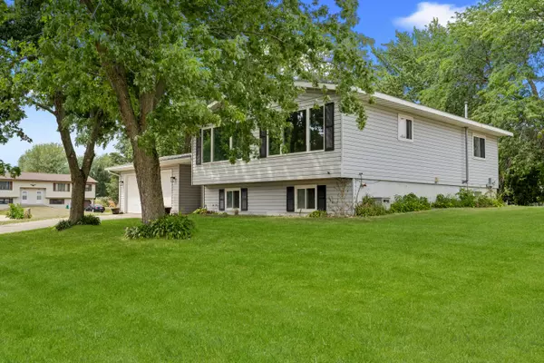 Onalaska, WI 54650,2410 Thomas Ct