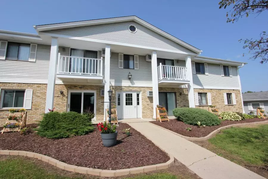 788 S River Rd Unit 5, West Bend, WI 53095