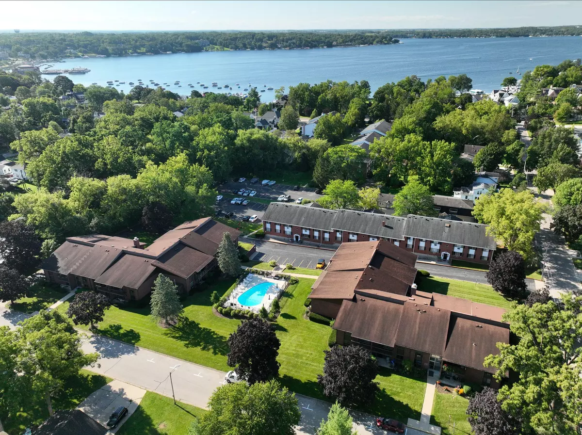 Lake Geneva, WI 53147,1250 Wisconsin St Unit 210B