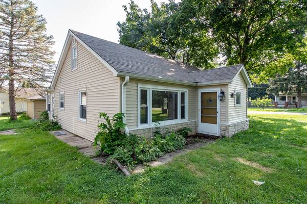 20129 82nd St, Bristol, WI 53104