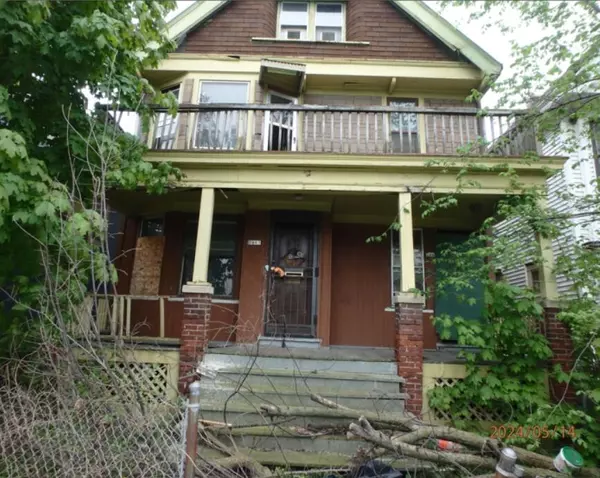 2463 W Keefe Ave Unit 2465, Milwaukee, WI 53206