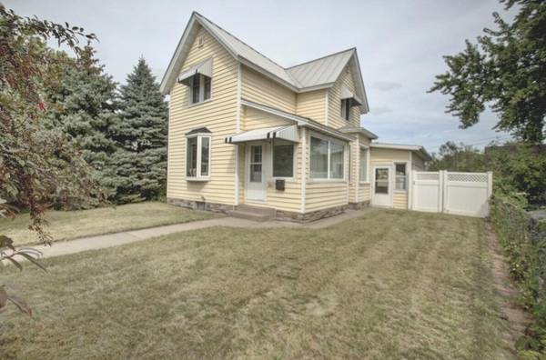 1617 West Ave S, La Crosse, WI 54601