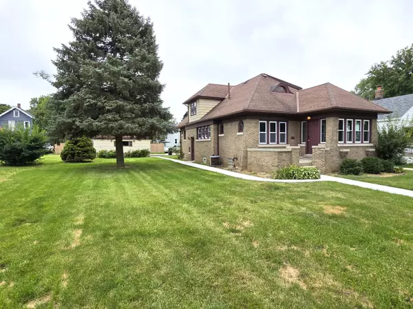 3923 E Allerton Ave, Cudahy, WI 53110