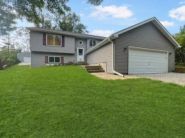 W182 Tulip Dr, Bloomfield, WI 53128