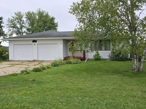 813 N 8th St,  Adams,  WI 54615