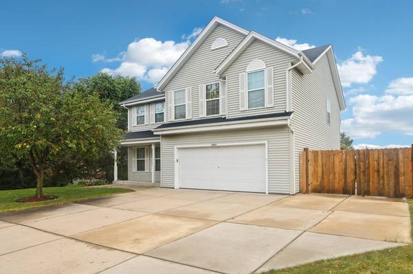 10802 S Shepard Ave, Oak Creek, WI 53154