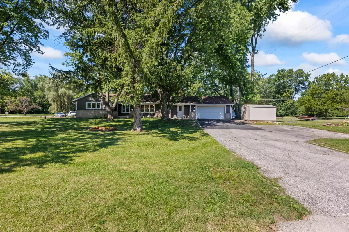 New Berlin, WI 53151,2415 S Lilac Ln