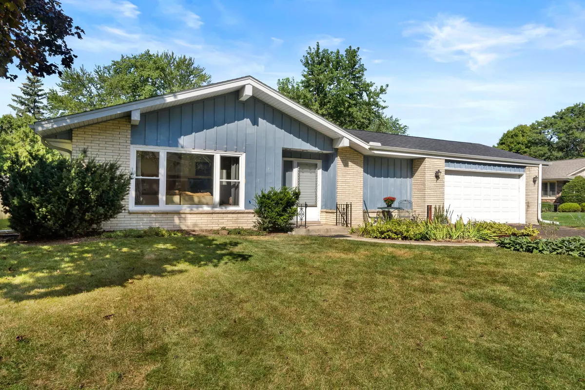 Caledonia, WI 53404,4216 Wood View Ln