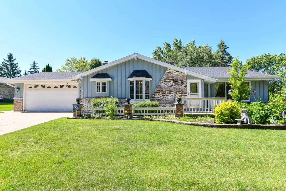 Franklin, WI 53132,3651 W Sherwood Dr