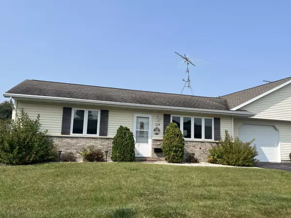 1124 Dewey St, Kiel, WI 53042