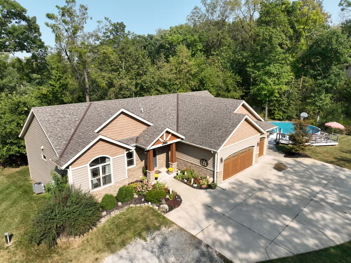 Waterford, WI 53185,30506 Mountain Ln