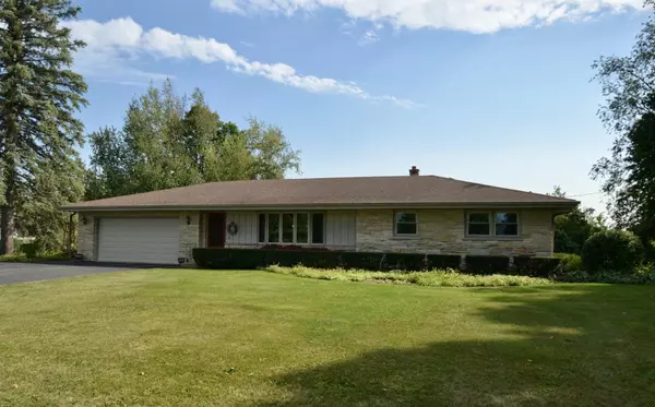 17345 W Beres Rd, New Berlin, WI 53146