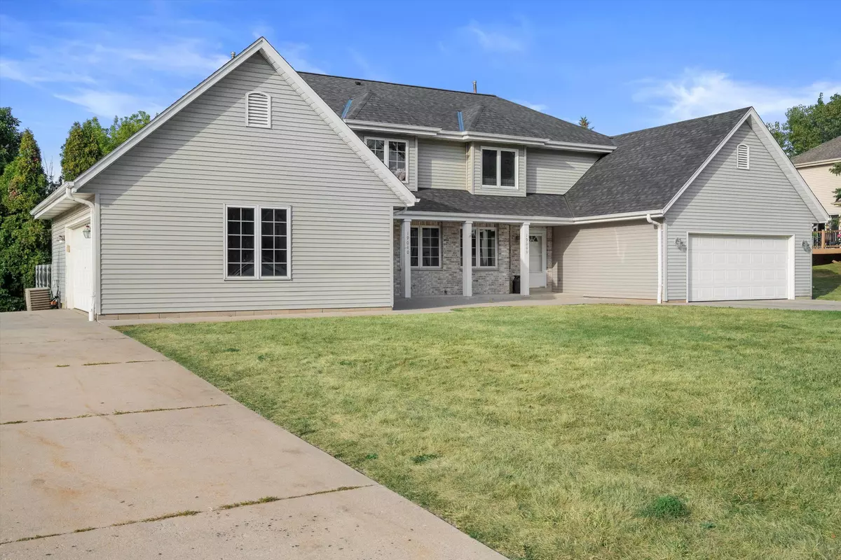 Brookfield, WI 53045,19000 Hiview Dr