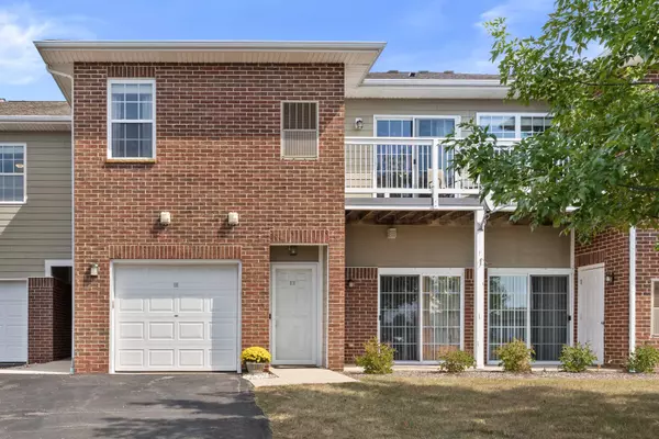 10010 66th Ave Unit 5-5, Pleasant Prairie, WI 53158