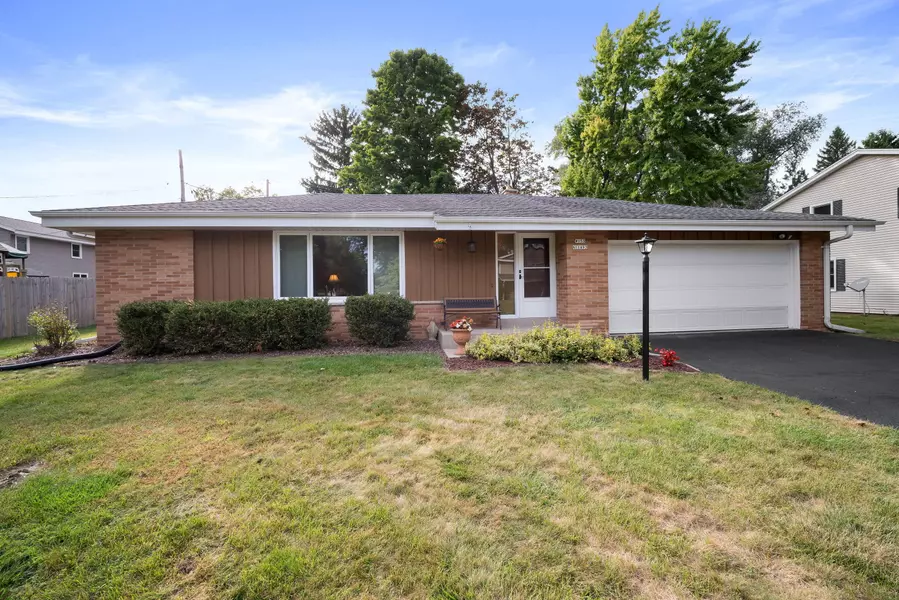 W153N11493 Potomac Cir, Germantown, WI 53022