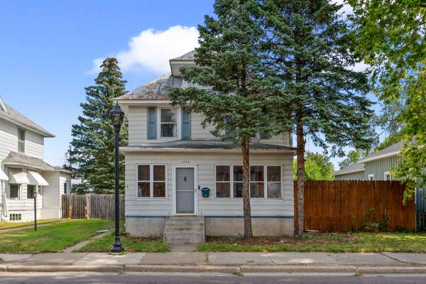 1536 George St, La Crosse, WI 54603