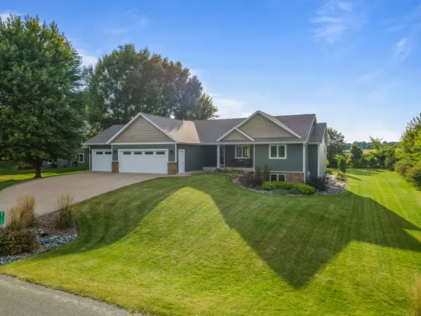 N7133 Sunrise Ln, Holland, WI 54636