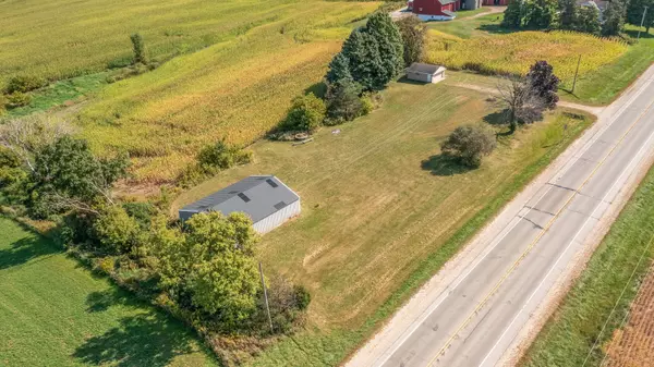 N6480 County Road P -,  Herman,  WI 53050