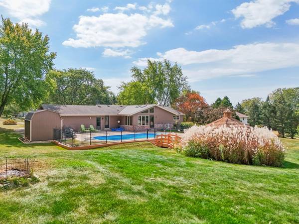 N58W26510 Mount Du Lac Dr, Lisbon, WI 53089