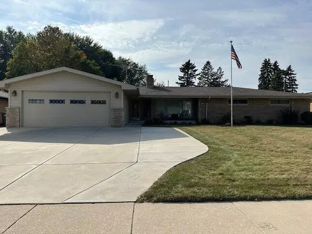 6175 S Swift Ave, Cudahy, WI 53110