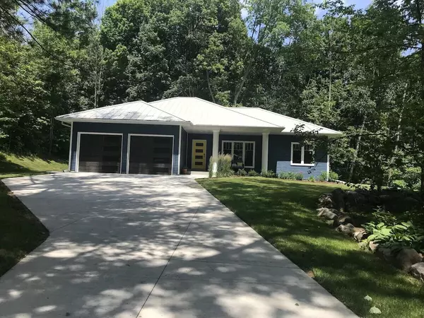 W6356 Westwind Rd, Plymouth, WI 53083