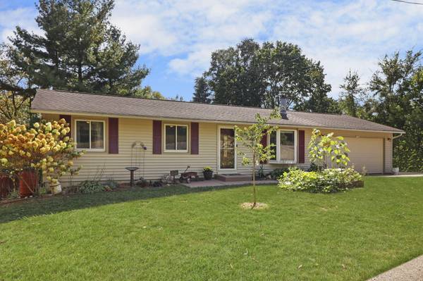 W1369 Birchwood Rd, Bloomfield, WI 53128