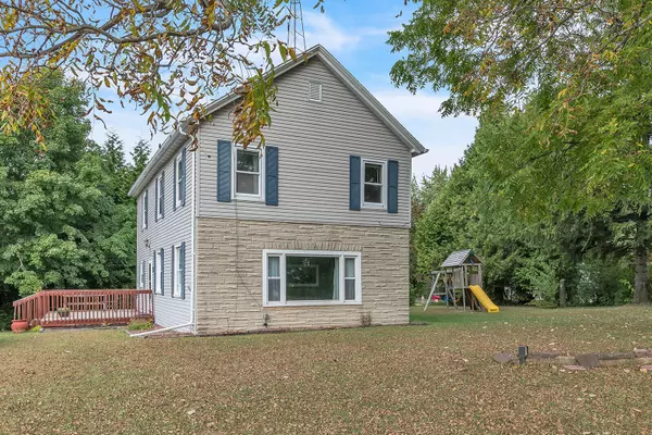 508 S 4th Ave, Saint Nazianz, WI 54232