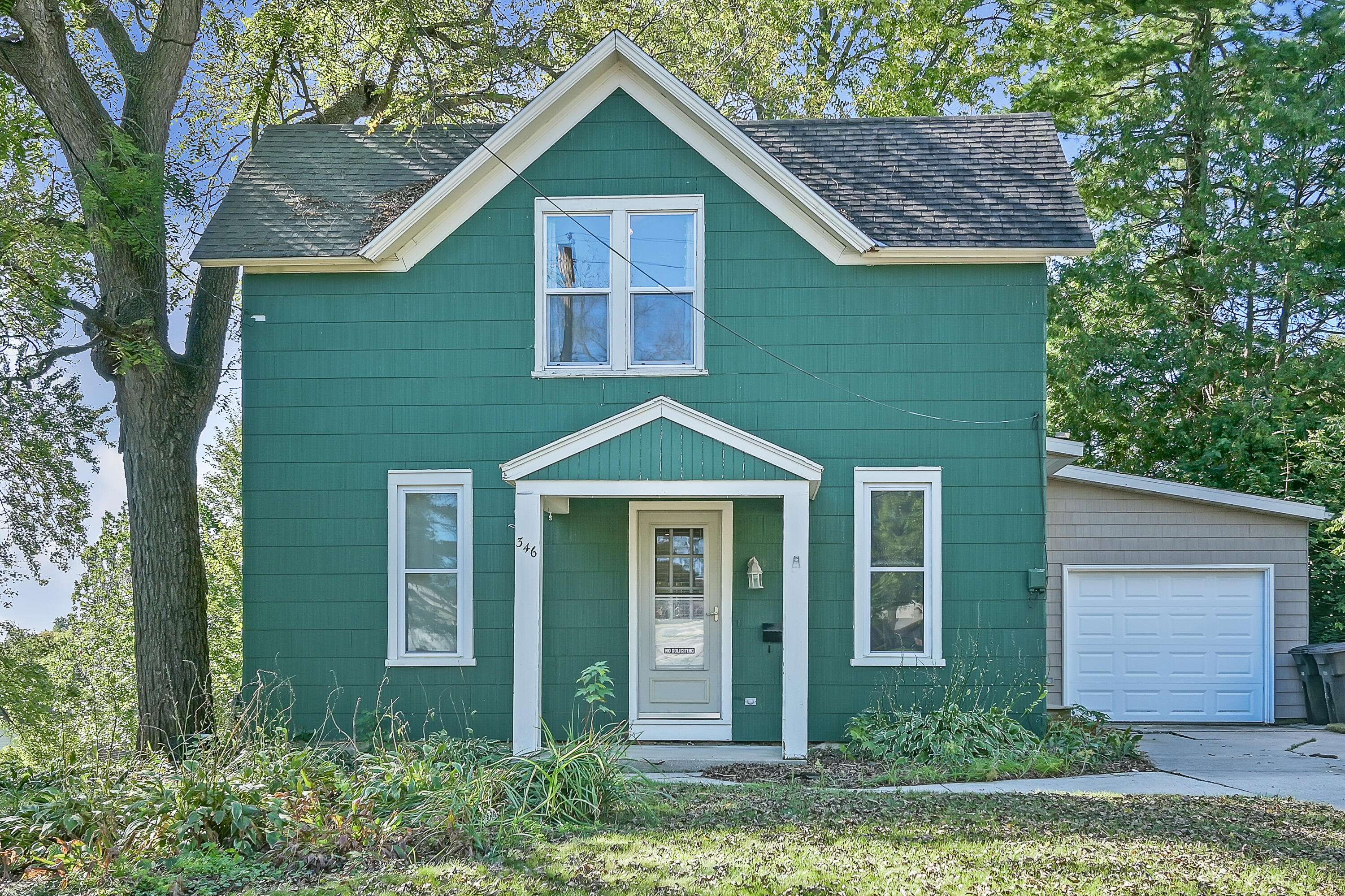 Lake Mills, WI 53551,346 W Prospect St