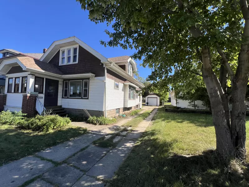 4213 W Forest Home Ave, Milwaukee, WI 53215