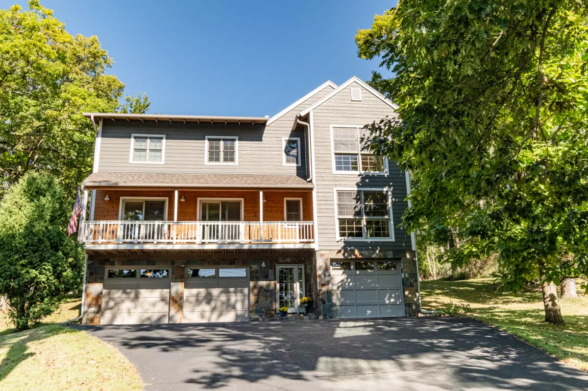 Delafield, WI 53072,N26W30280 Maple Ave