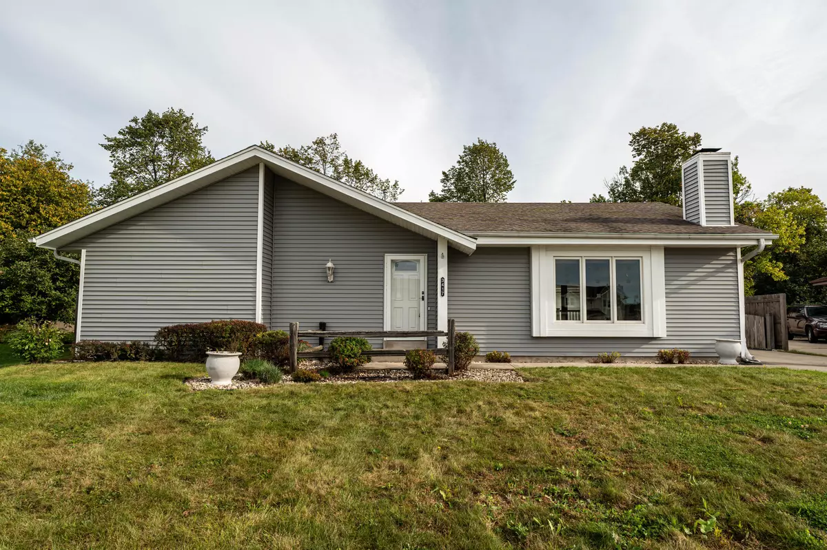 South Milwaukee, WI 53172,3417 High Ridge Ct